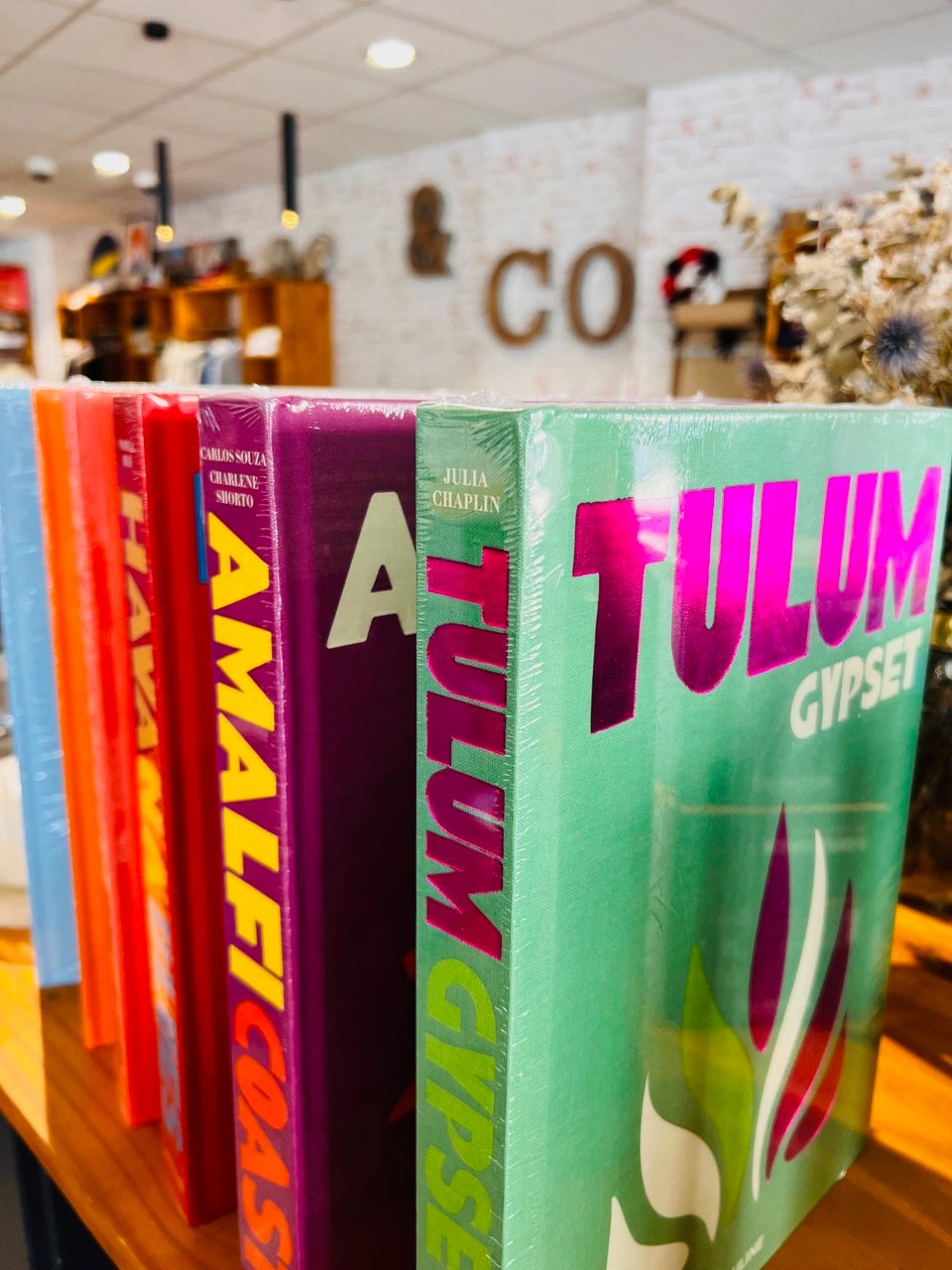 AND CO CONCEPT STORE