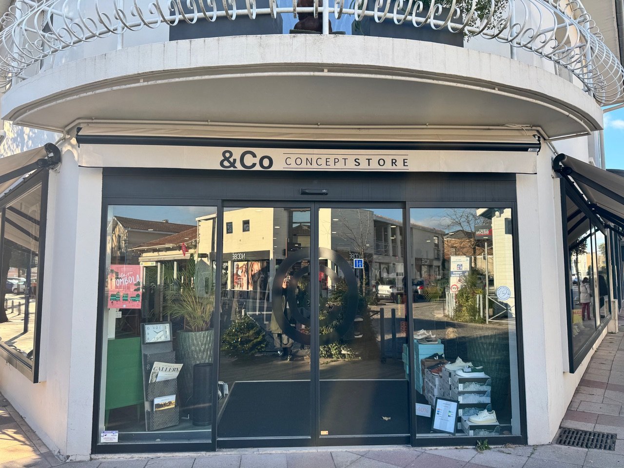 AND CO CONCEPT STORE