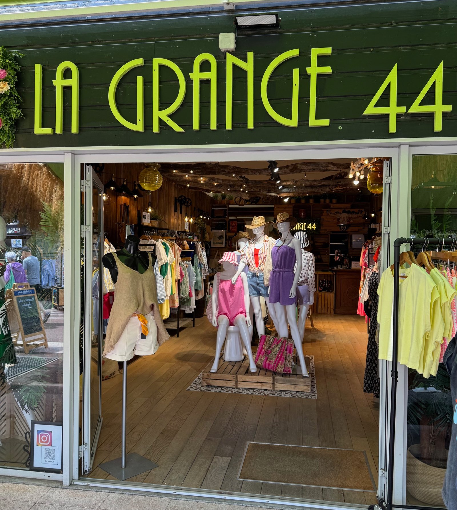 LA GRANGE 44